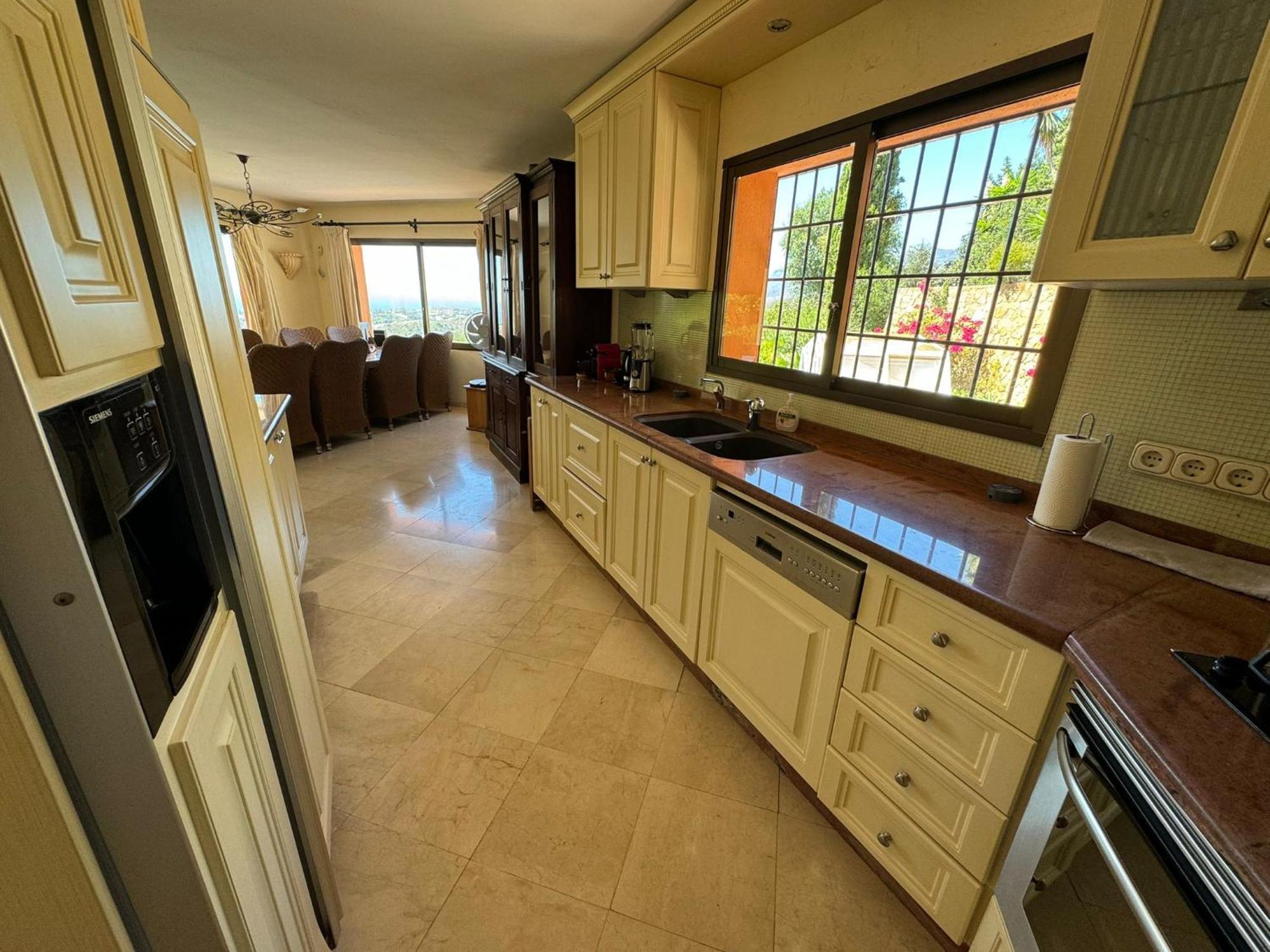 Villa Grand Villa! With Golf & Sea View!! Marbella