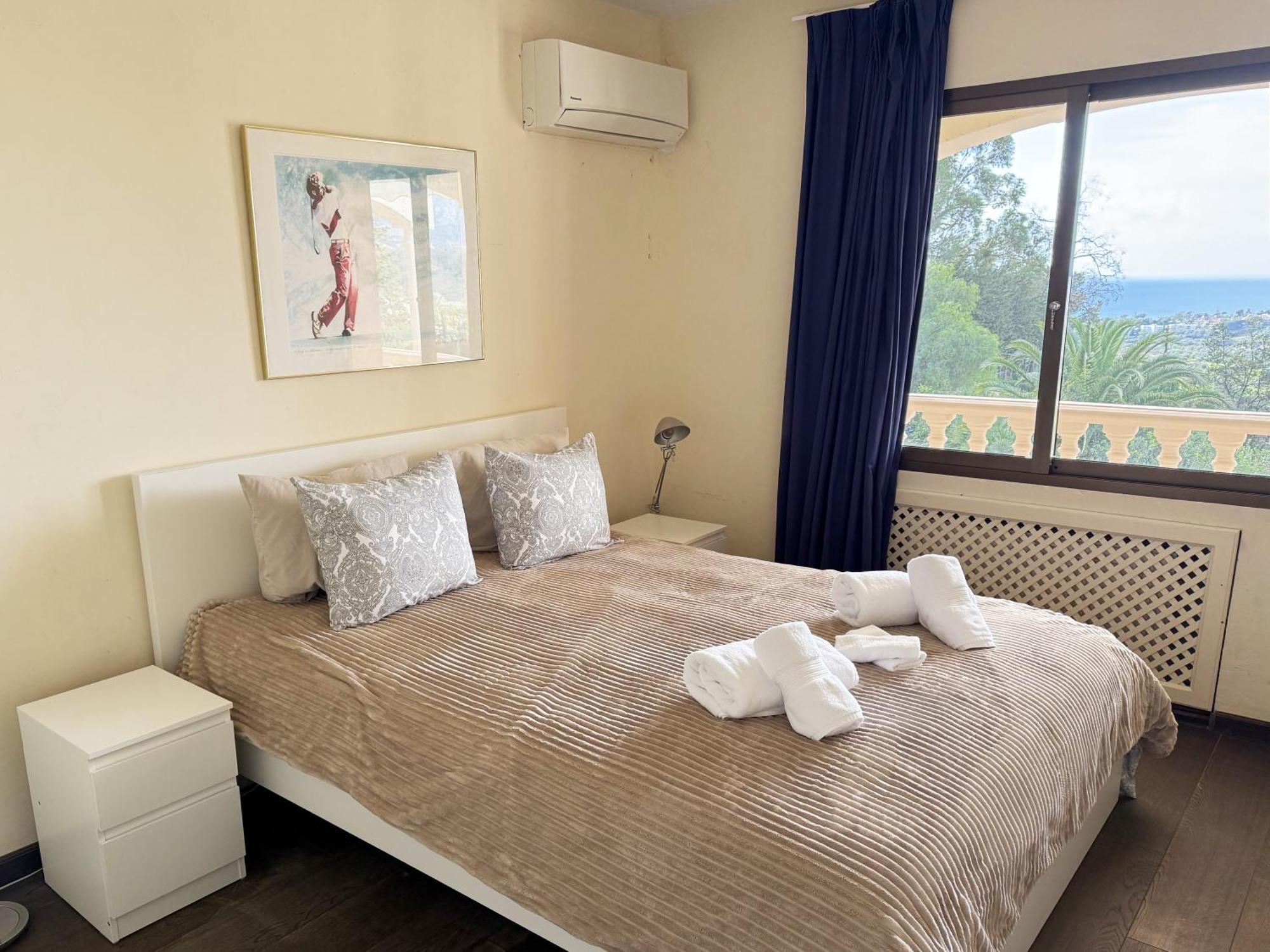 Villa Grand Villa! With Golf & Sea View!! Marbella